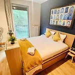 Chic One Bedroom With Parking&Terrace-Kir22
